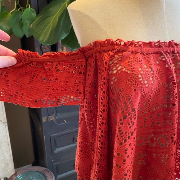 Free People Eyelet off shoulder crop peasant top in rust - Picture 12 of 15